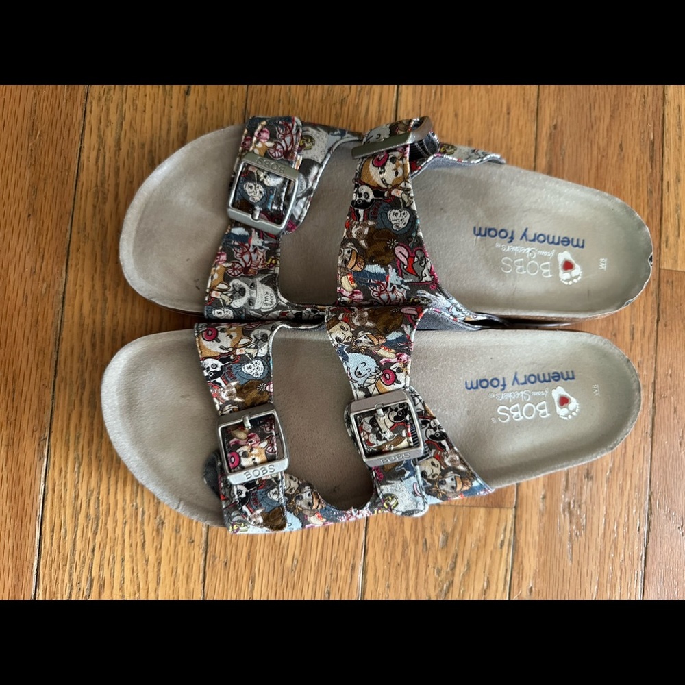 Bob’s Dog Sandals